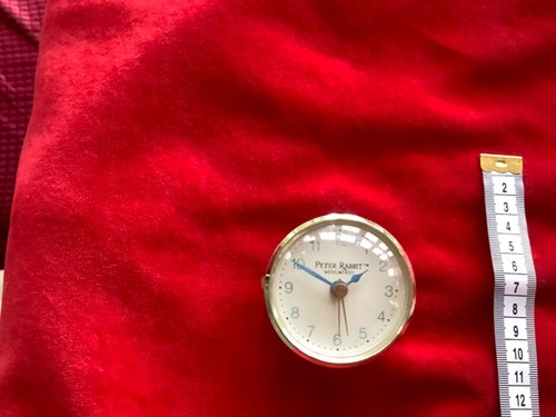 Clock insert mechanism - insert, quartz