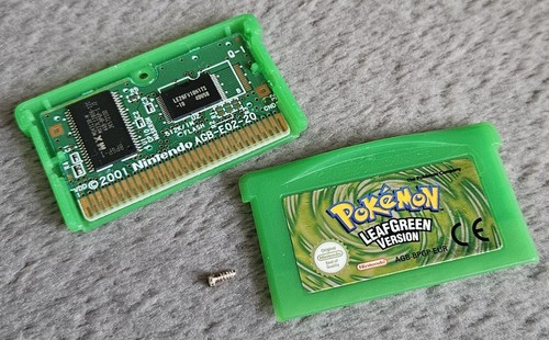 Pokémon leaf green version - leaf,