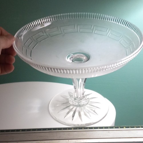 Antique clear glass pedestal - clear,