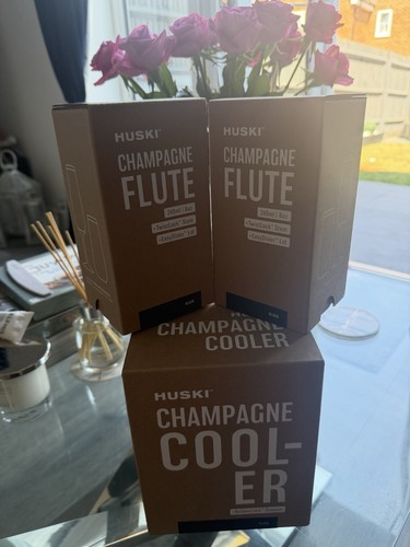 Brand new huski - new, champagne