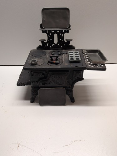 Cast iron miniature - miniature, antique