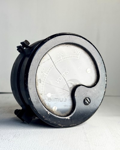 Vintage 300 volt - 0-300,