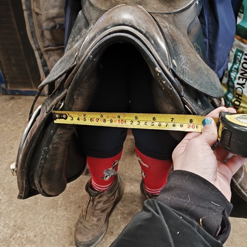 English leather saddle - 17",