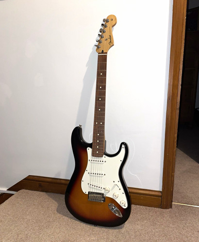 Fender stratocaster 2021 - fender,