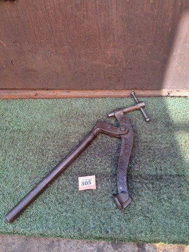 Vintage bench holdfast clamp - bench,