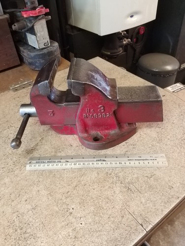Used vintage no3 bench vice - used, rd