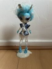 Novi Stars Invasion Anne