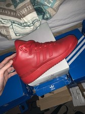 Adidas Veritas Mid in red