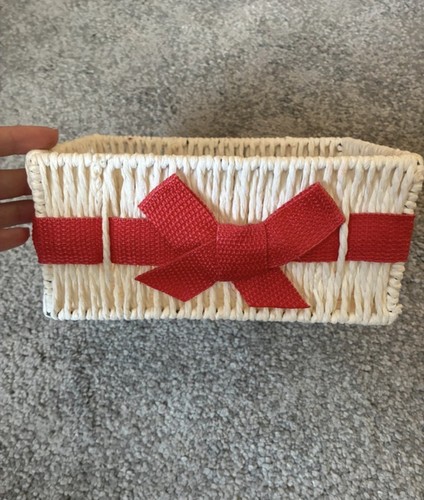 Small hamper basket