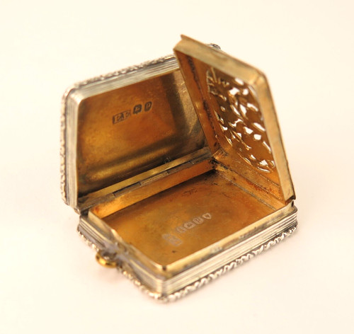 Georgian silver vinaigrette
