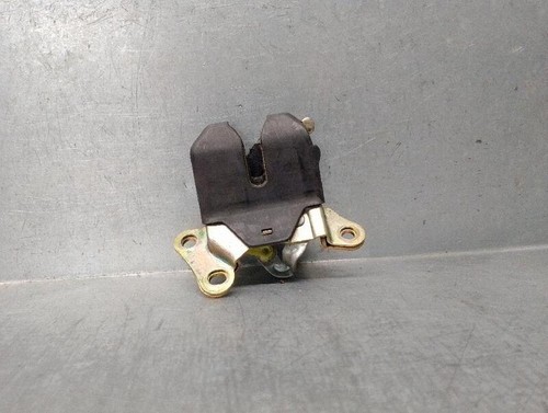 6935020090 4781054 boot lid