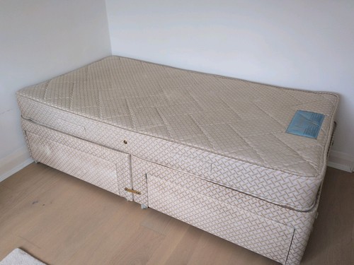 Single bed with - 2, drawer
