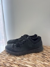 On Running The Roger Advantage Tennis Sport Shoe Lace Trainers Black Size UK 10