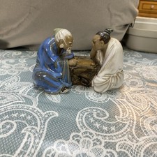 VINTAGE SHIWAN MUDMEN POTTERY 2 MEN PLAYING CHESS