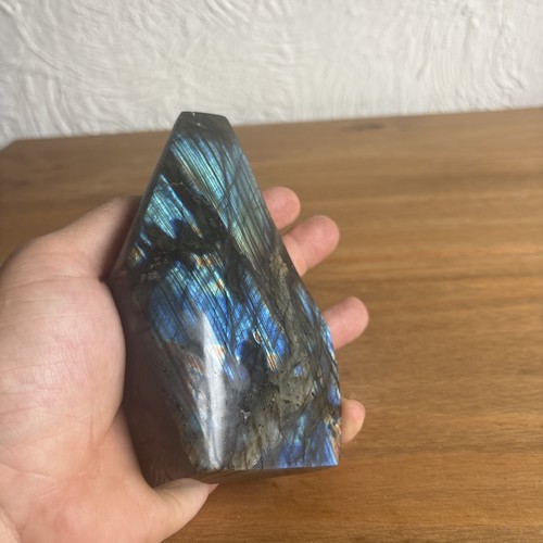 Stunning large labradorite - stunning,