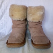 Ugg  Australia Sundance II  Genuine Sheepskin Boots Beige size UK3-4 W6