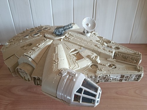 Millenium falcon star wars - millenium,