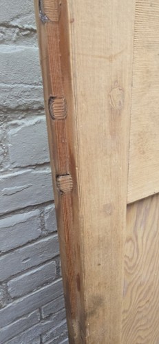 Pine door - pine,