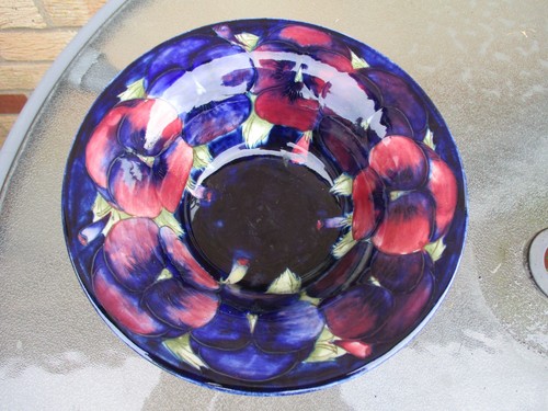 Moorcroft pansy blue - pansy, on