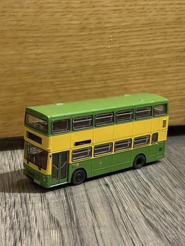 Corgi ooc mcw metrobus - metrobus, yellow