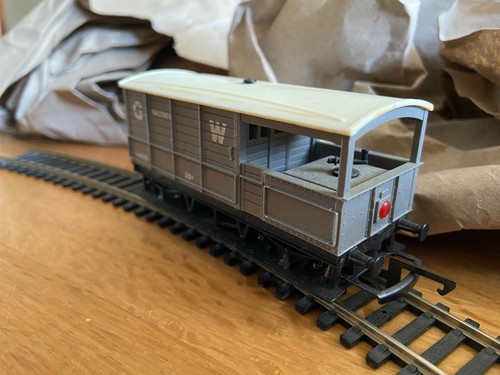 Hornby railways w - w, ton