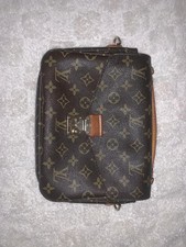 Louis Vuitton Pochette Metis