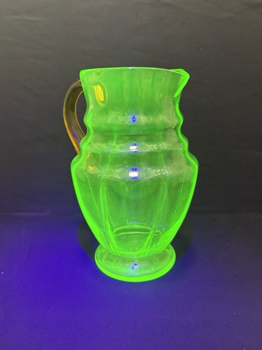 Vintage art deco uranium - art, green