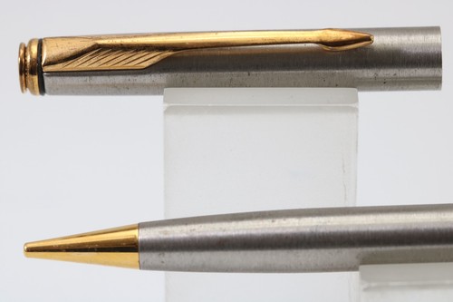 Vintage parker insignia - (1992),
