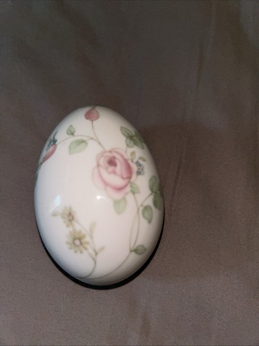 Wedgwood wild briar egg - wild,