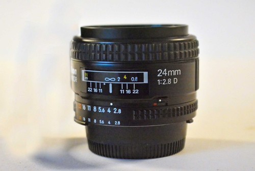 Nikon 24mm lens fx - 24mm, f/2.8