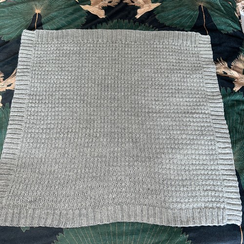 Hand knitted baby - hand, 25