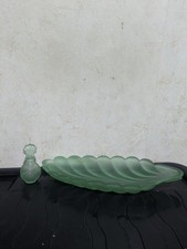 Green Frosted Glass Leaf Bowl