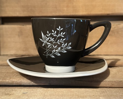 Carlton ware aged brown cream - carlton,