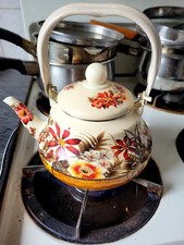 VTG.Enamel-on steel Floral Tea