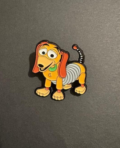 Slinky dog enamel pin - dog,