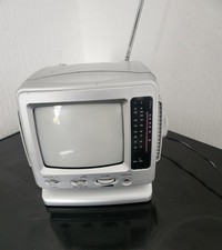 Woolworths Vintage Retro AM/FM