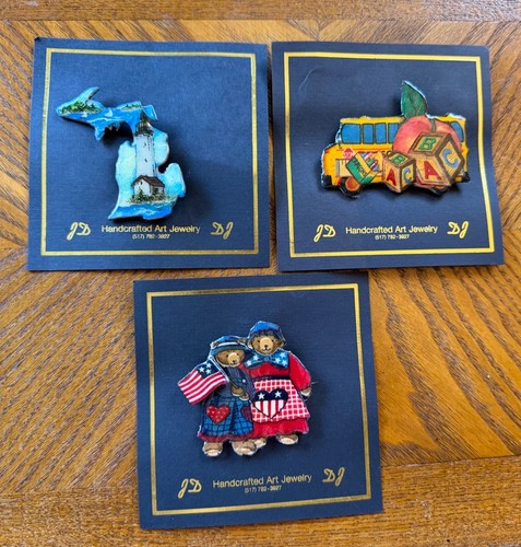 Handcrafted enamel pins - 3,