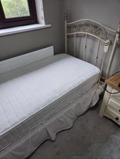 Trafalgar adjustable Bed