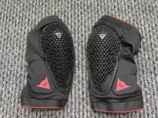 **MINT** DAINESE TRAIL SKINS 2 MTB Mountain Bike Knee Pads Guards - XL