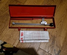 Facom Torque manual Wrench R 203 0.5 - 3 m Kg With Metrics Table And Metal Case