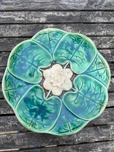 Antique green majolica - green,