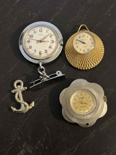 Lot of vintage nurses watches