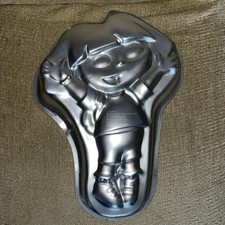 Vintage Wilton Dora the explorer Cake Tin 3D  2003 Size 14” X 9” 