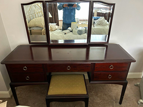Dressing table stag minstrel - table,