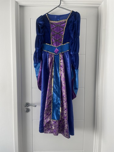 Medieval costumes girls - costumes,