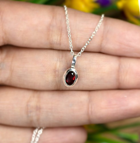 Small oval red garnet - small,