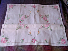 Beautiful Vtg Linen Hand