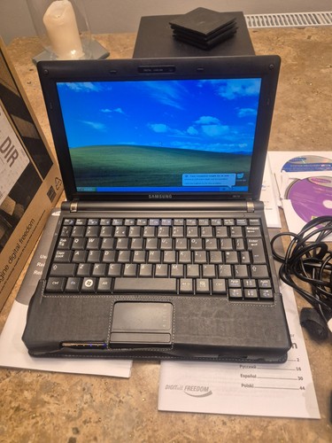 Samsung nc10 2in netbook - samsung,