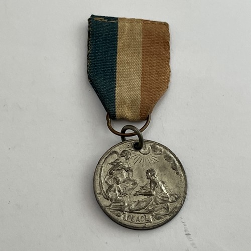 Commemorate the victorious - commemorate,