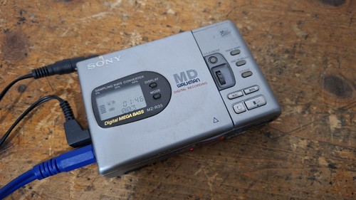 Sony portable minidisc - sony,